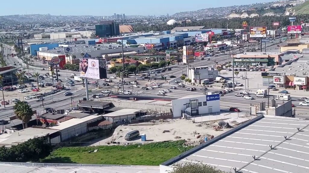 Vista hacia la macroplaza, desde el mirador Guaycura el cuál es un buen lugar para grabar un video musical